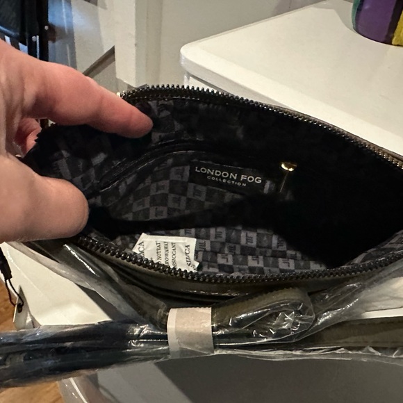 London Fog Crossbody - Picture 7 of 9